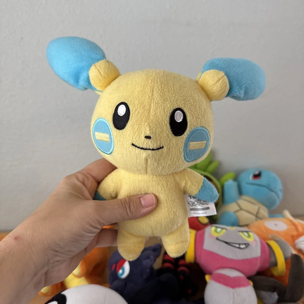 Pokemon Plush Toy Mixed Huge Lot of 15 Tomy Magicarp Scorbunny Dragonite Minun